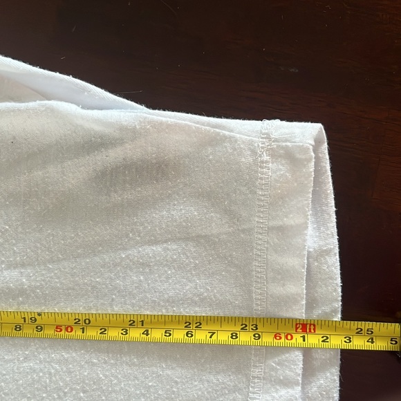 Kardashian Kollections Tshirt - Picture 5 of 6